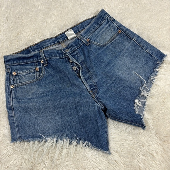 LEVI’S 501 Button Fly Cutoff Denim Jean Shorts Distressed 38W - Picture 1 of 11